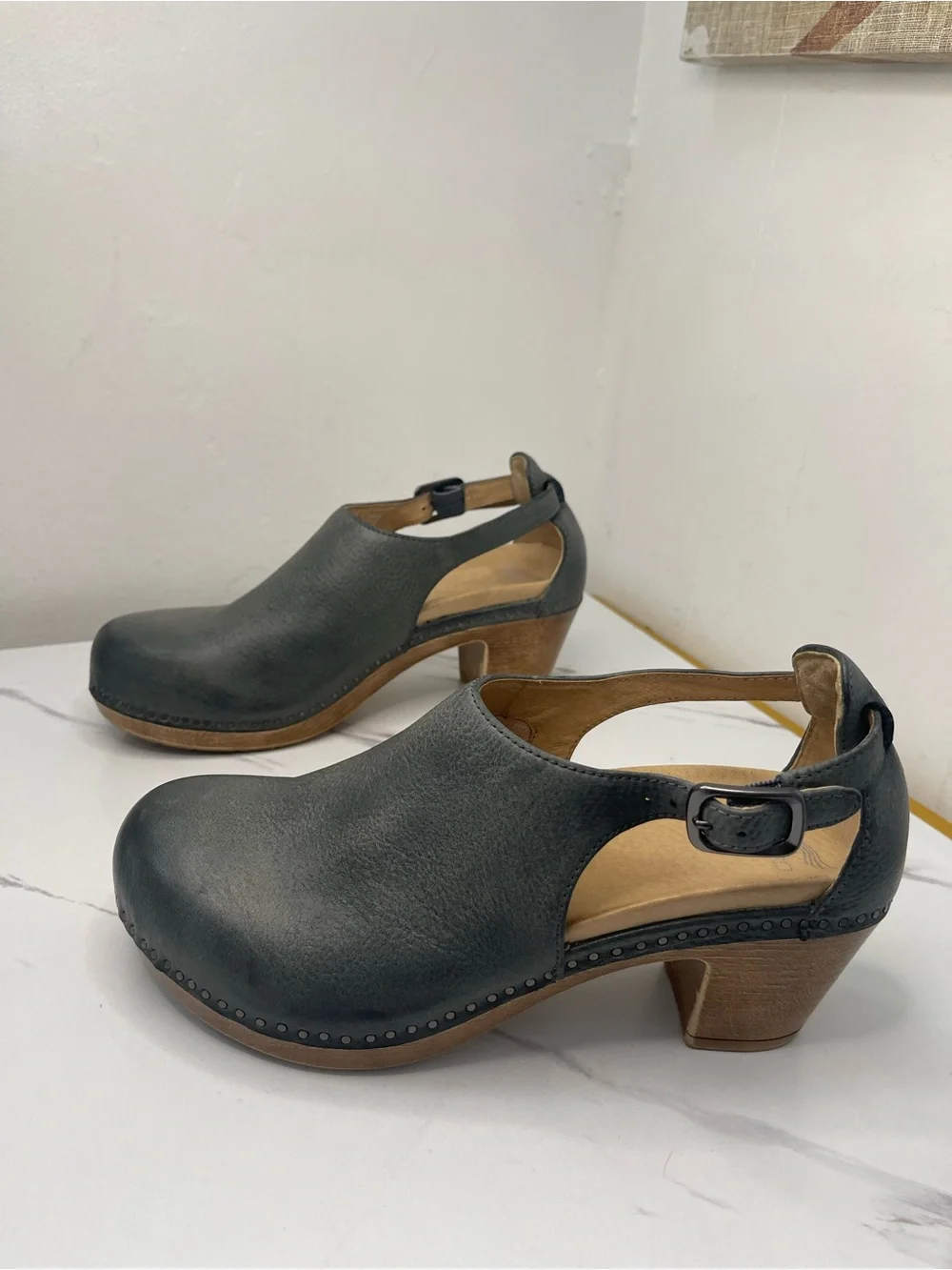 Dansko Sassy Heel Leather Slingback Clogs in Slate Color Sz 39/ 8.5-9